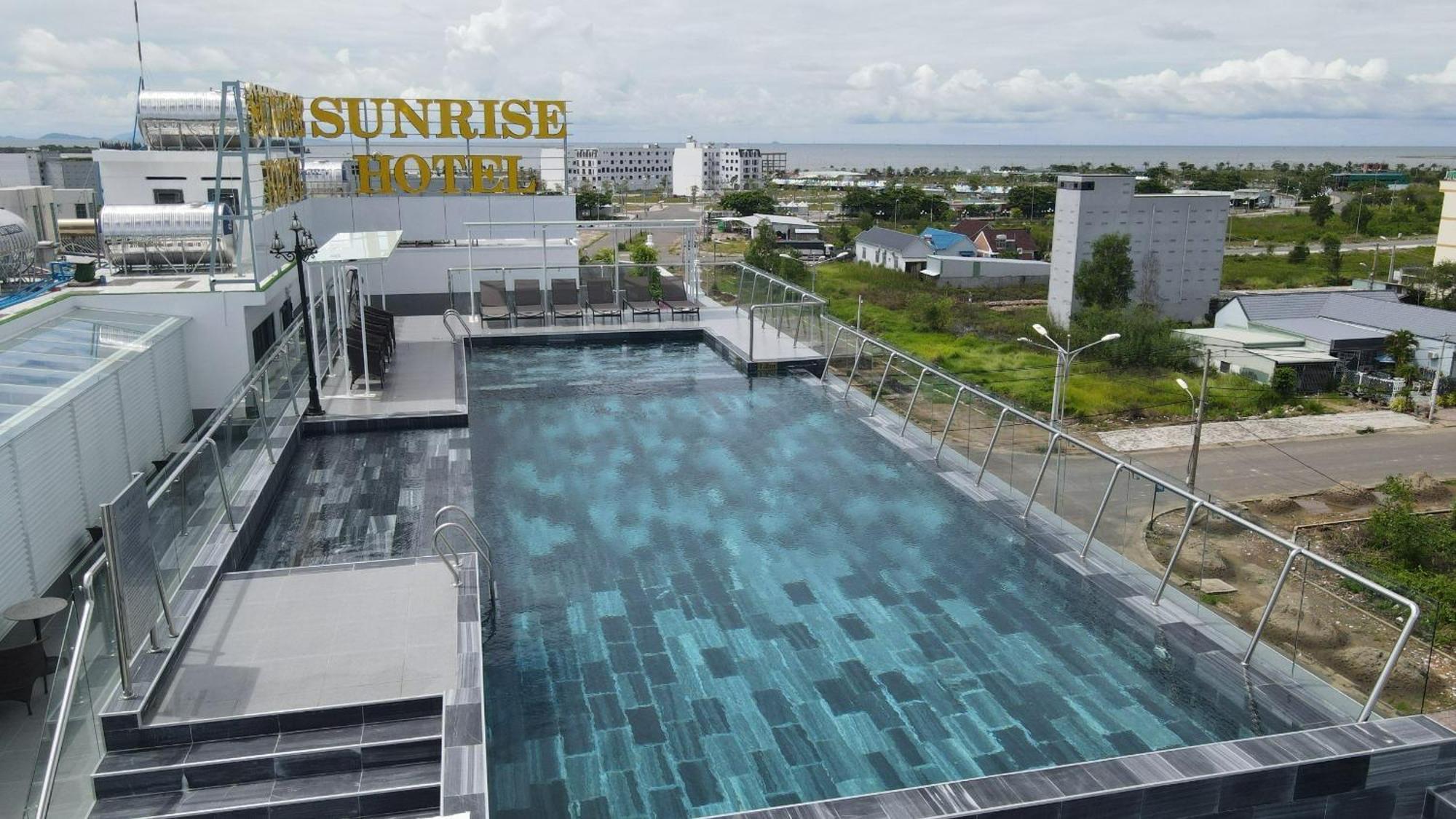 Sunrise Hotel Hà Tiên Exteriör bild